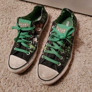 Poison Ivy Converse Low Tops, 6 Mens